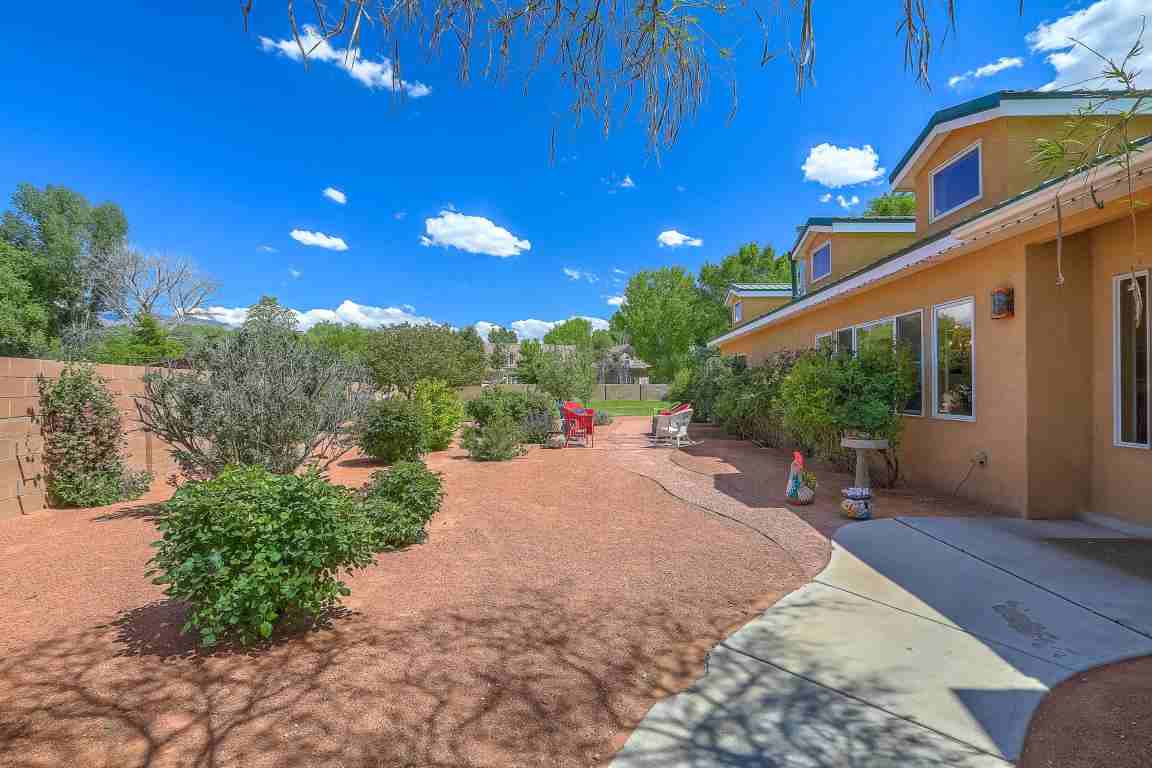 2 Camino Del Sol - Photo 2 of 30