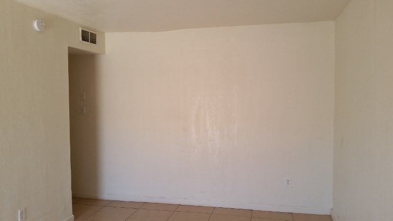 3112 E Chipman Rd #2 - Photo 3 of 5