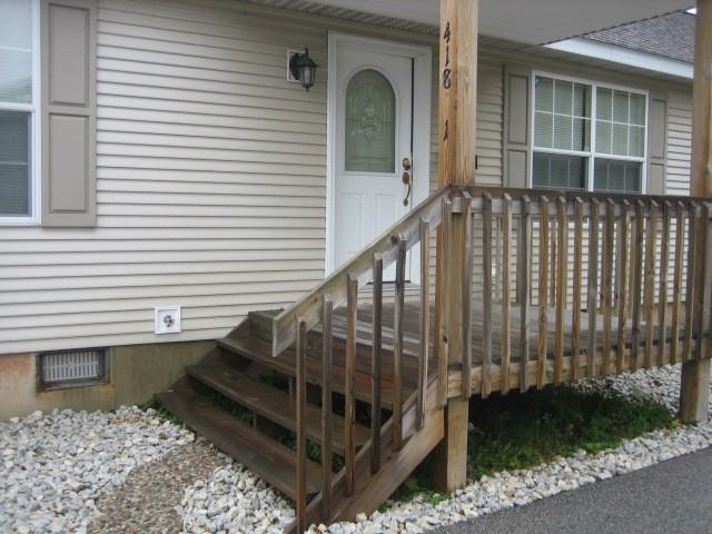 418 6Th St - Photo 2 of 2