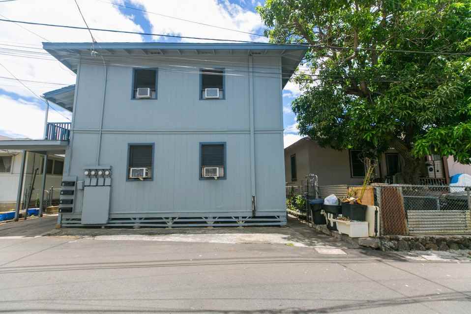 44 Kauila St - Photo 2 of 12