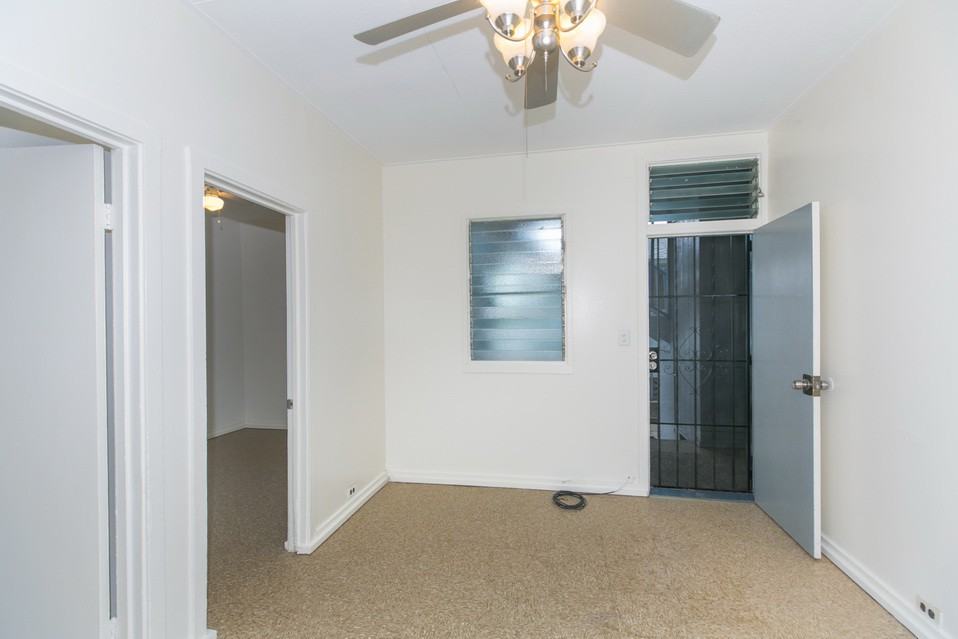44 Kauila St - Photo 3 of 12