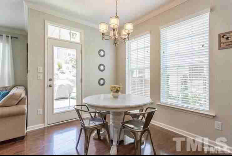 720 Ancient Oaks Drive - Photo 2 of 10