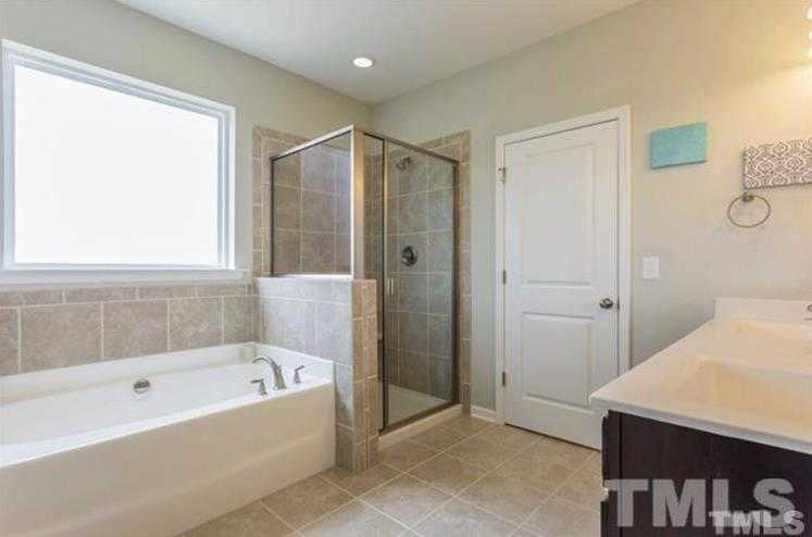 720 Ancient Oaks Drive - Photo 3 of 10