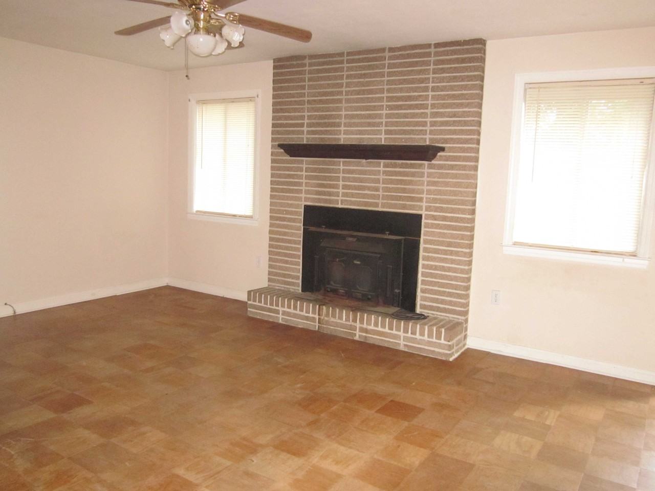 1139 Maribob Cir - Photo 2 of 12