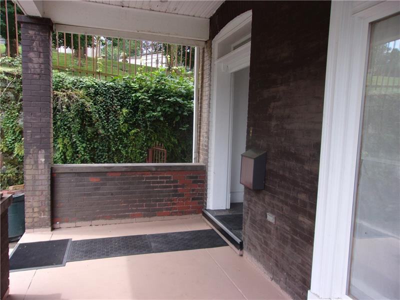 634 Kirtland St Unit 2 - Photo 3 of 25