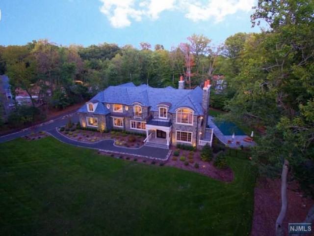 2 Beechwood Drive - Photo 2 of 25