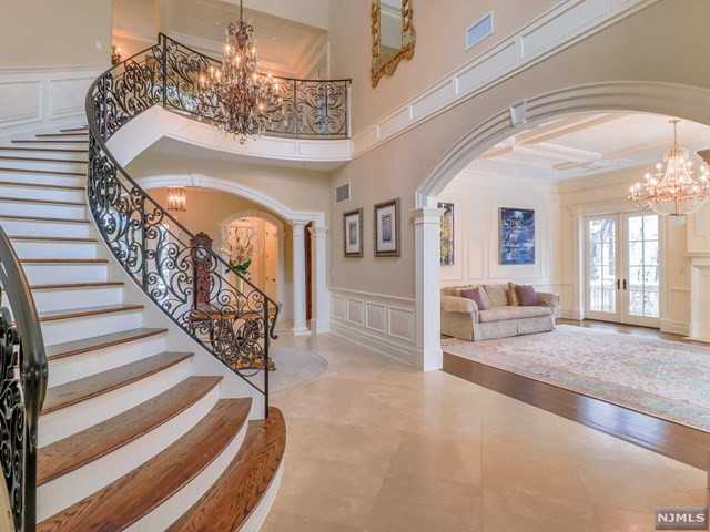 2 Beechwood Drive - Photo 3 of 25