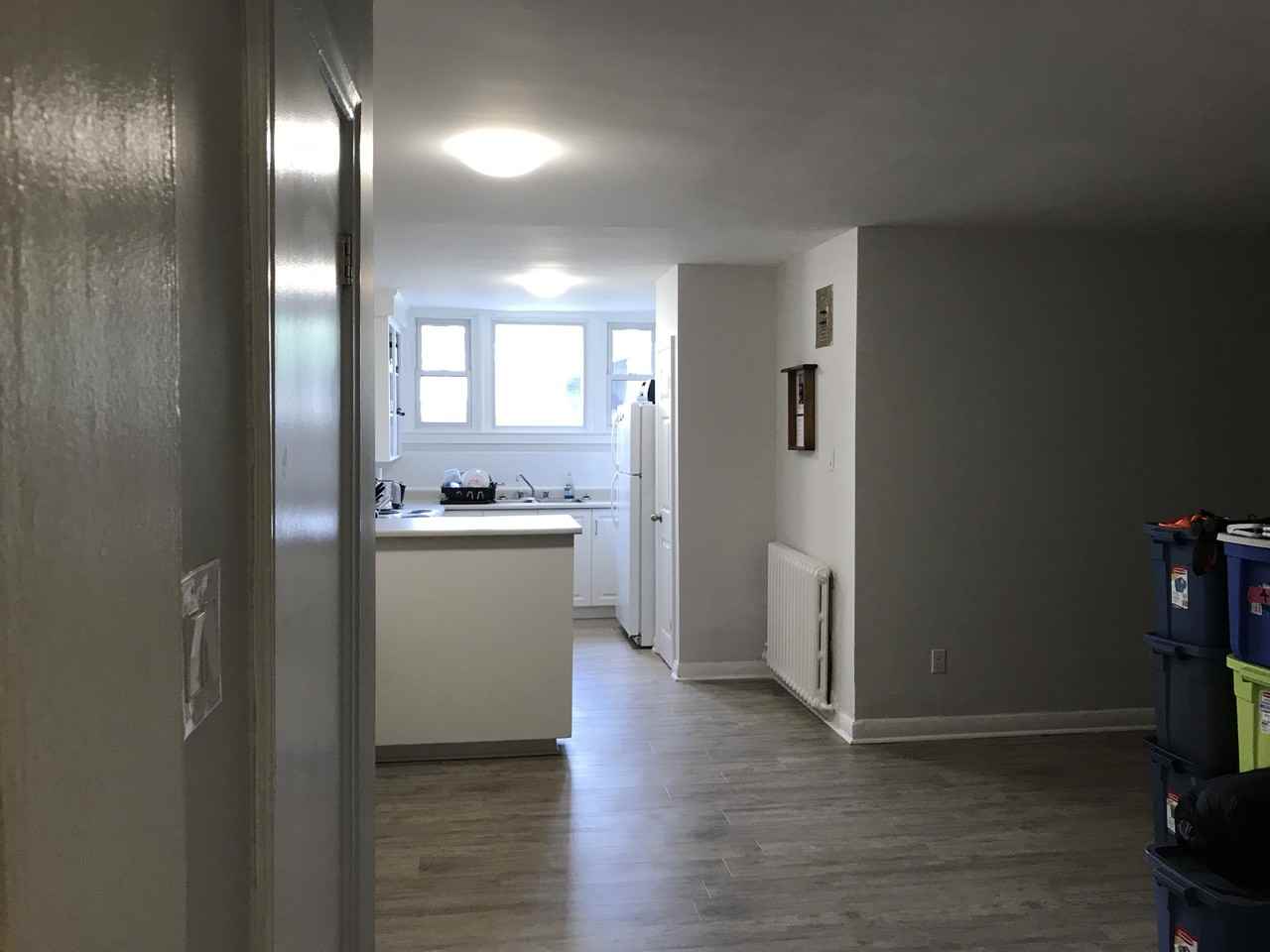 1094 Athlone Street - Photo 3 of 14