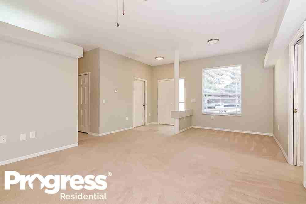 7129 Captiva Cir - Photo 2 of 14