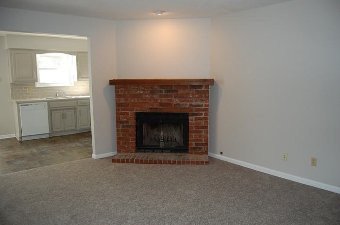 5611 Northwest 66th Terrace - Photo 3 of 14