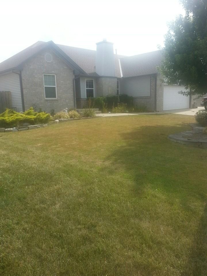 1101 E 7th St - Photo 3 of 22