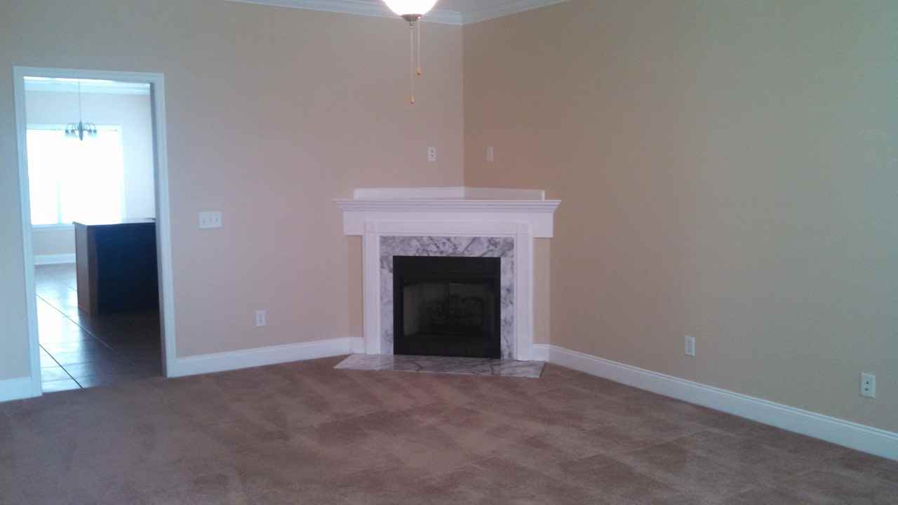 432 Heritage Dr - Photo 2 of 10