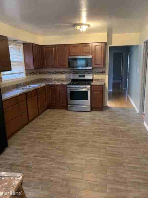 2251 119th Street 1 - Photo 3 of 15