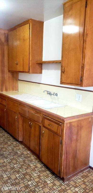 626 N Sunset Blvd - Photo 2 of 9