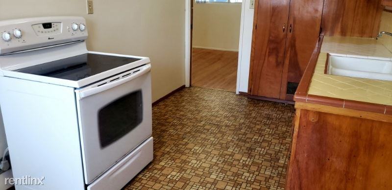 626 N Sunset Blvd - Photo 3 of 9