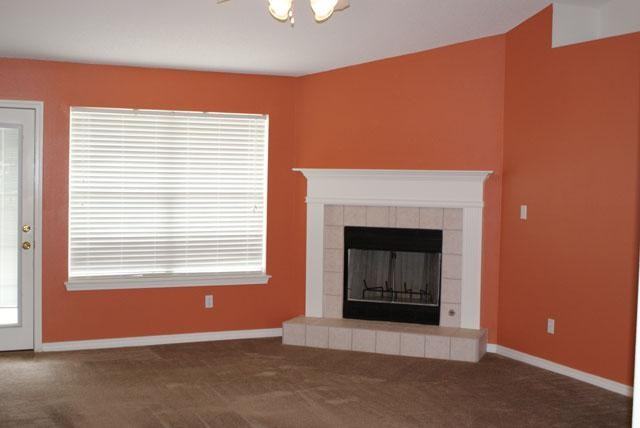 4640 Omaha Dr - Photo 3 of 16