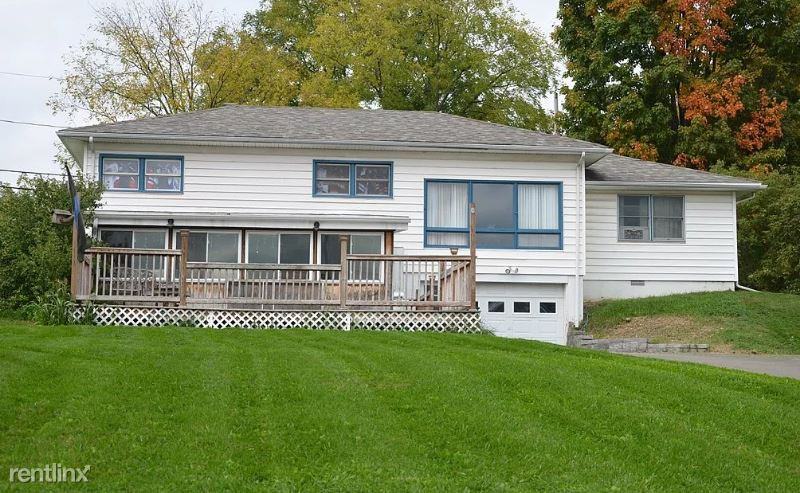 621 W Broad St - Photo 2 of 23