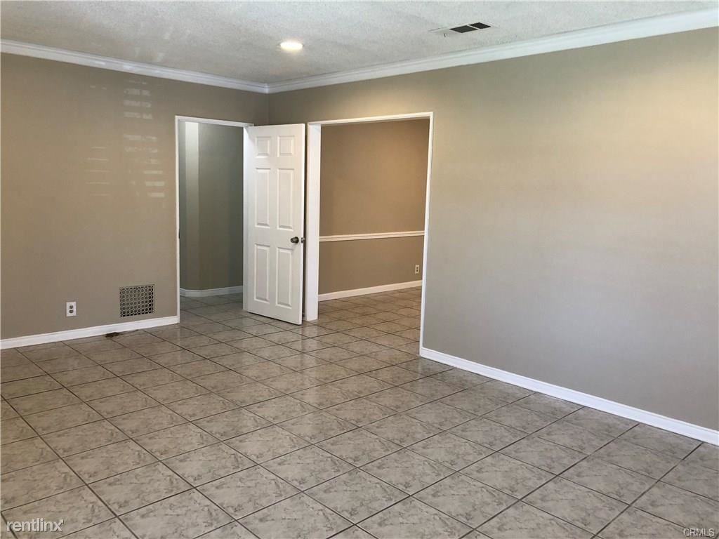 135 E Hermosa Dr - Photo 3 of 10