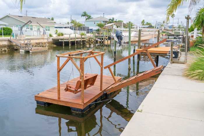 13818 Malcolm Avenue - Photo 2 of 22