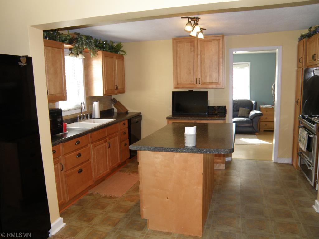 2218 Bush St - Photo 3 of 8