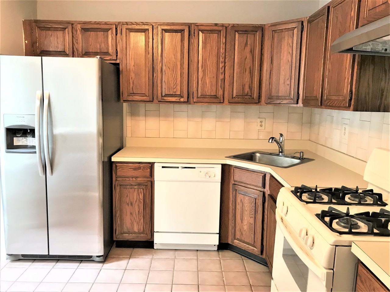 43 Holly Ct - Photo 3 of 11