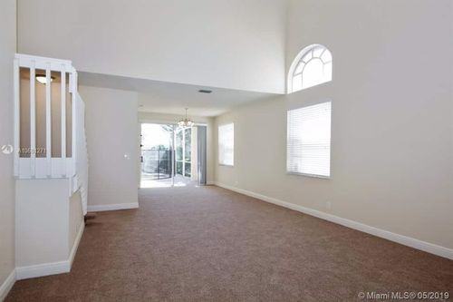 10619 Northwest 48th Street - Photo 2 of 8