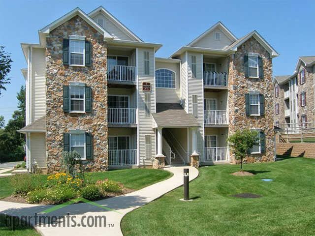 Camelot at Woodfield - Photo 3 of 15