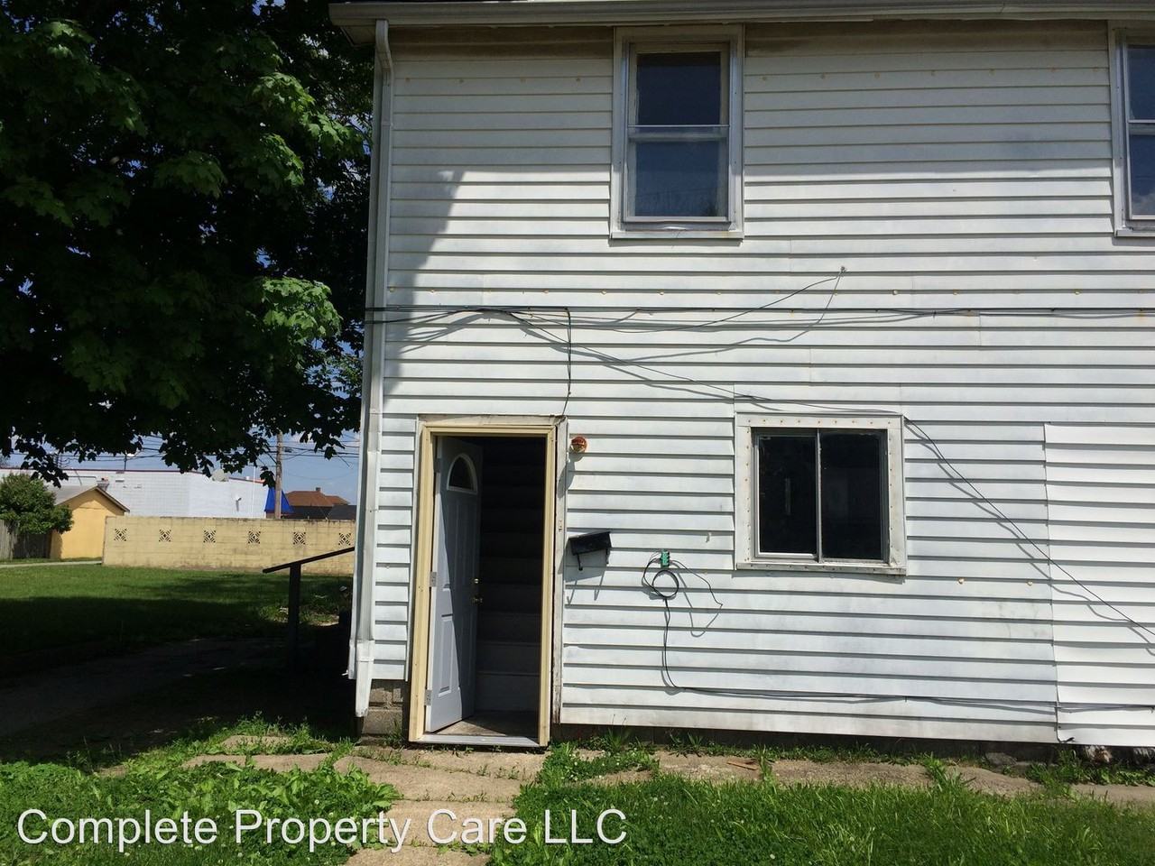 130 W. 6th st. - Photo 2 of 9