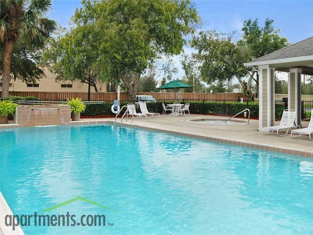 Hunter's Ridge Apartments - Photo 3 of 11