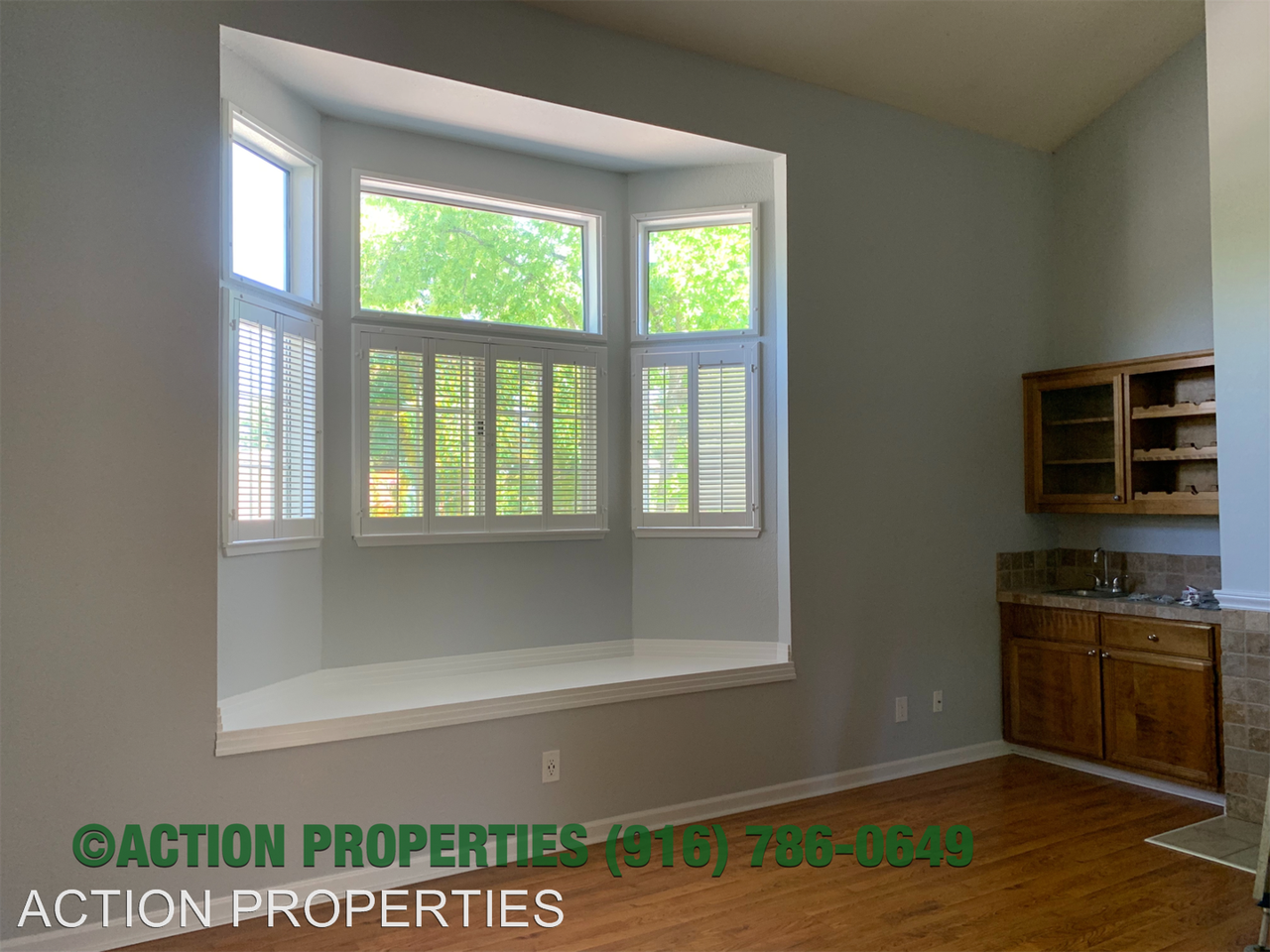 126 Valley Oak Dr - Photo 3 of 11