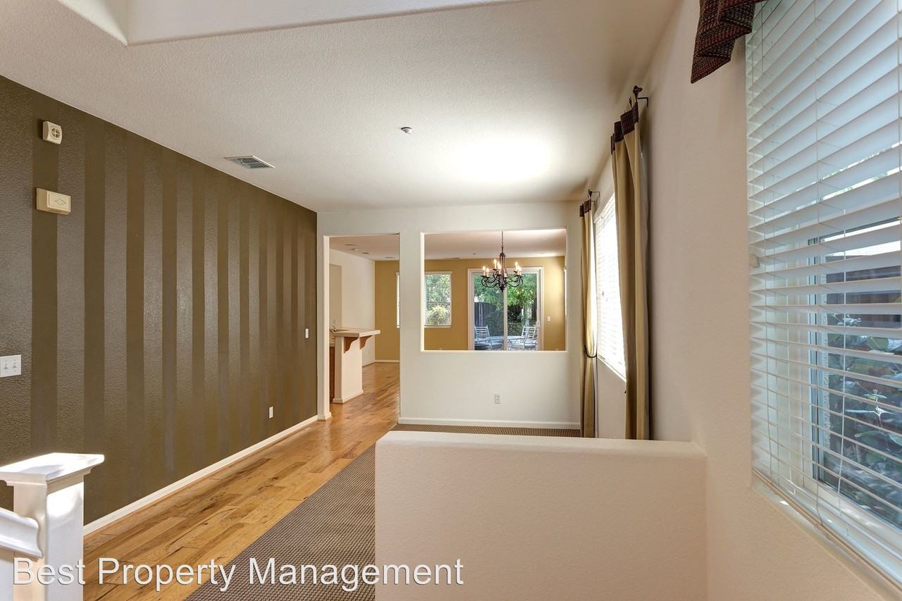 496 Montecito Drive - Photo 3 of 25