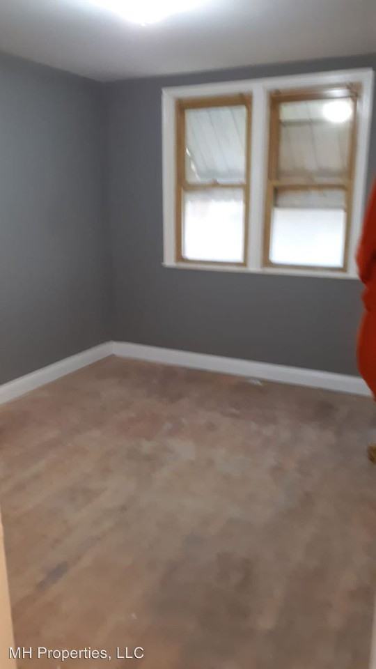 2138 Harman Avenue - Photo 3 of 7