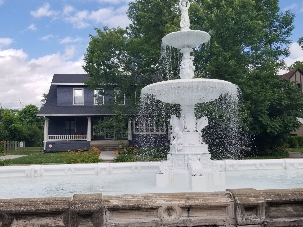 749 Woodruff Place East Dr - Photo 3 of 3