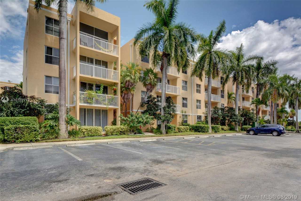 1450 Se 3rd Ave 104 - Photo 3 of 28