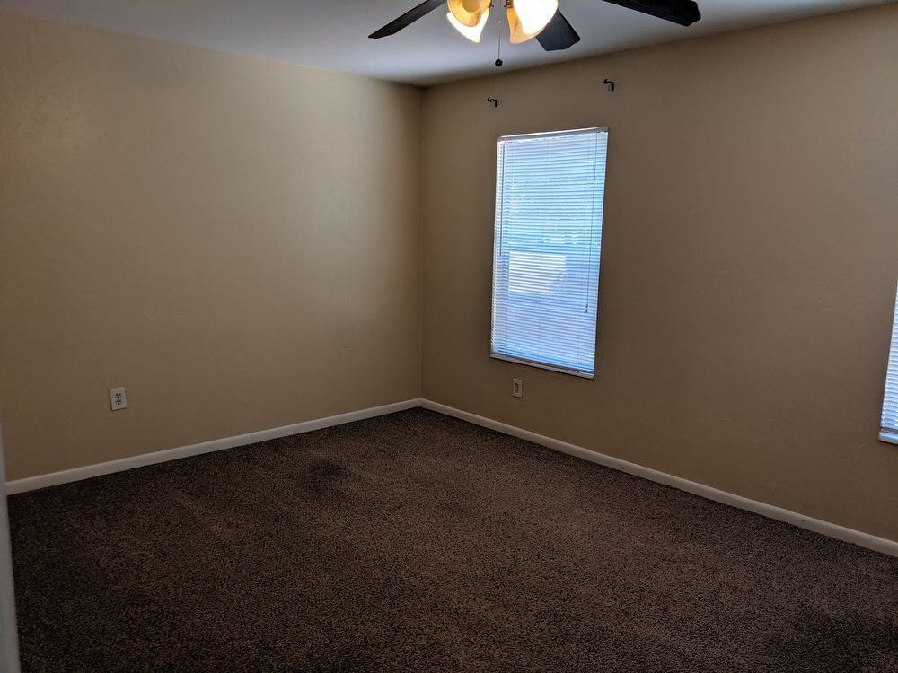 2360 W University Ave - Photo 3 of 19