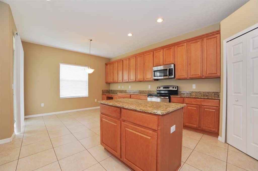 4453 Creekside Dr - Photo 3 of 22