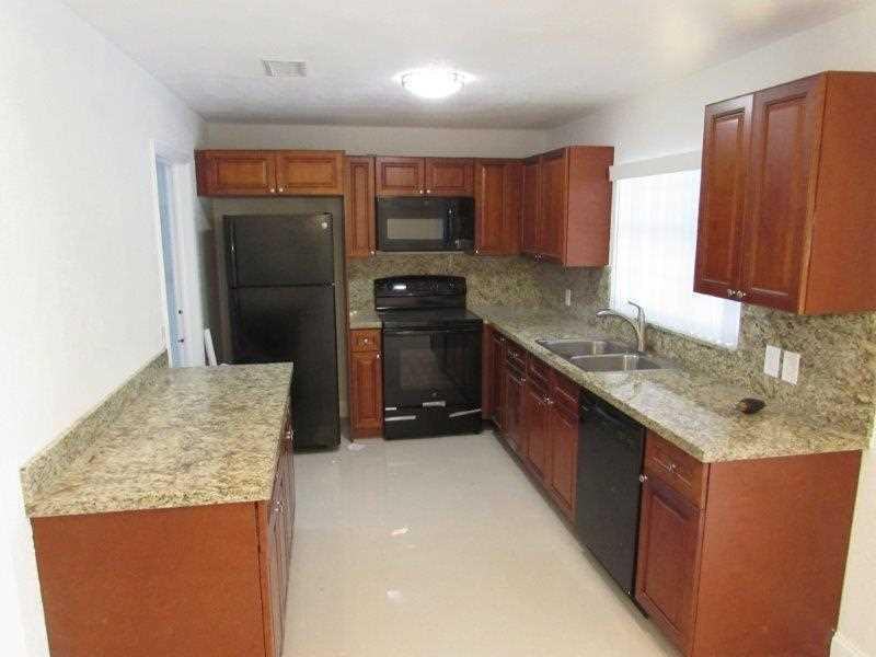 9881 Northwest 4th Street - Photo 2 of 8
