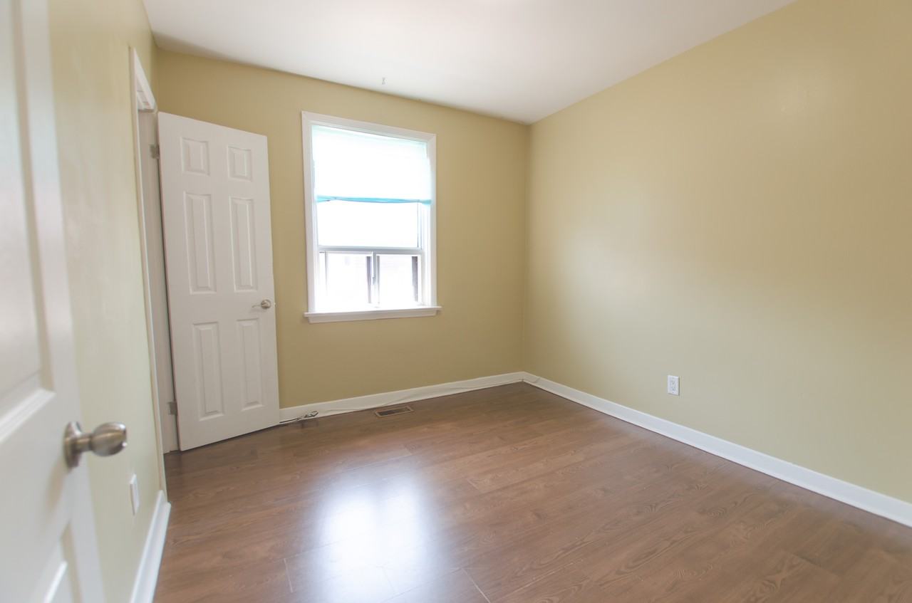 7 Kencliff Crescent - Photo 5 of 16