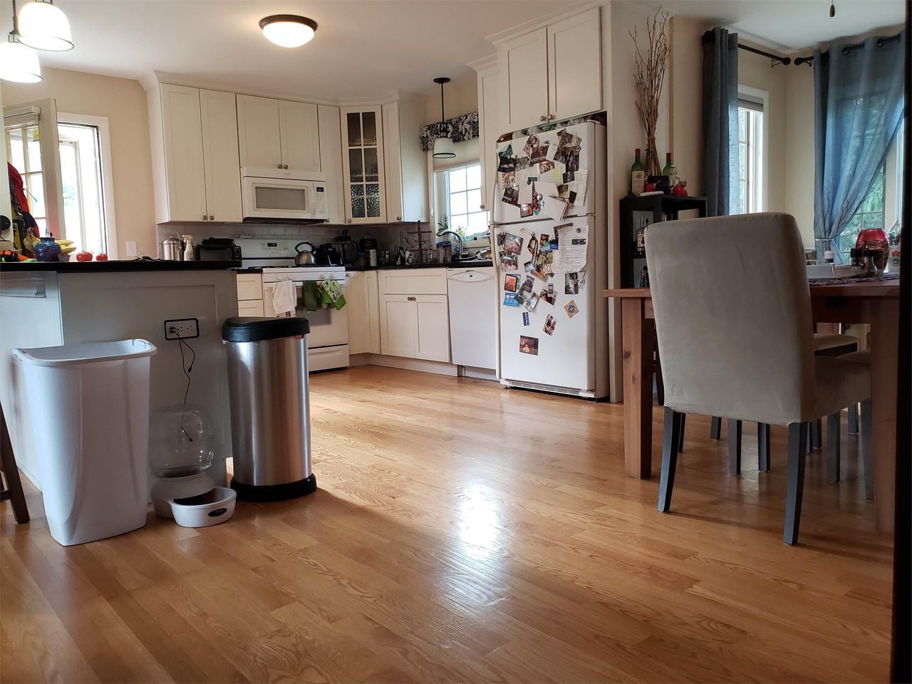 102 Suburban Square - Photo 3 of 22