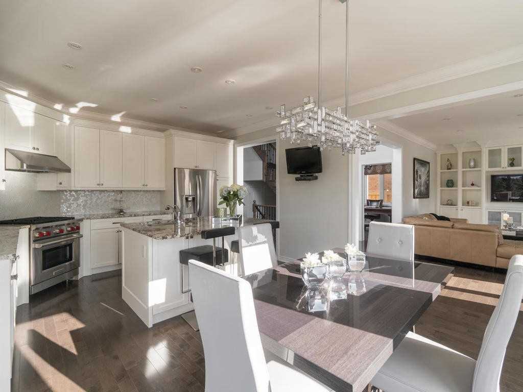 24 Amaranth Crt - Photo 2 of 10