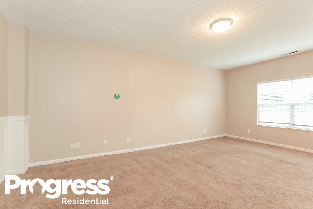 8127 Wichita Hill Dr - Photo 3 of 15