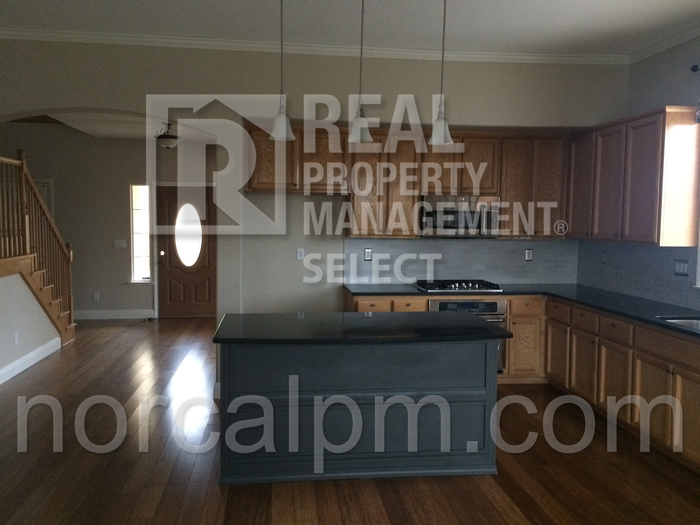 2040 San Esteban Circle - Photo 2 of 26