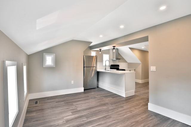 29 Gibson Avenue #3 - Photo 7 of 10