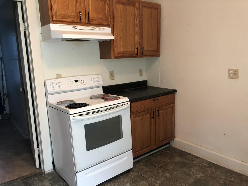 333 William St - Photo 3 of 11