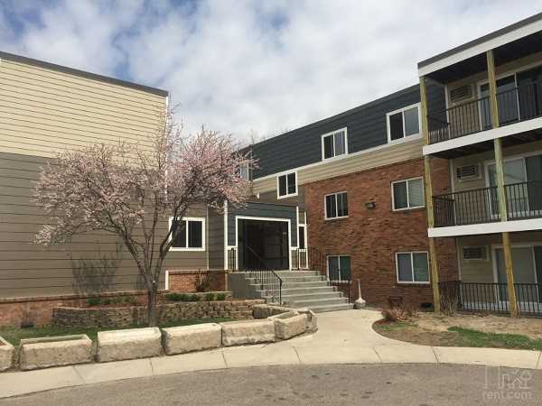 Waite Park Crossing - Photo 3 of 33