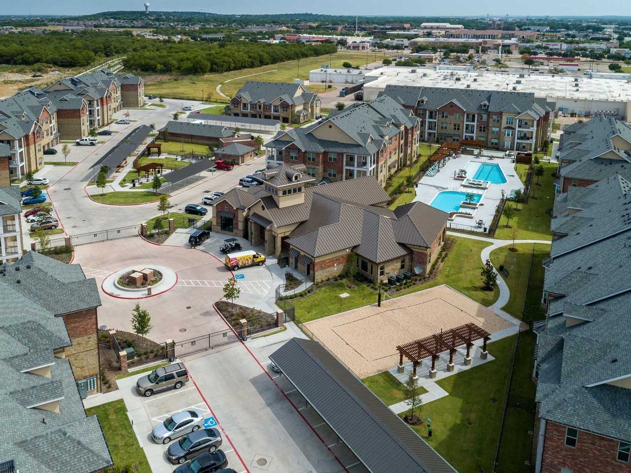 Auberge of Burleson - Photo 2 of 13
