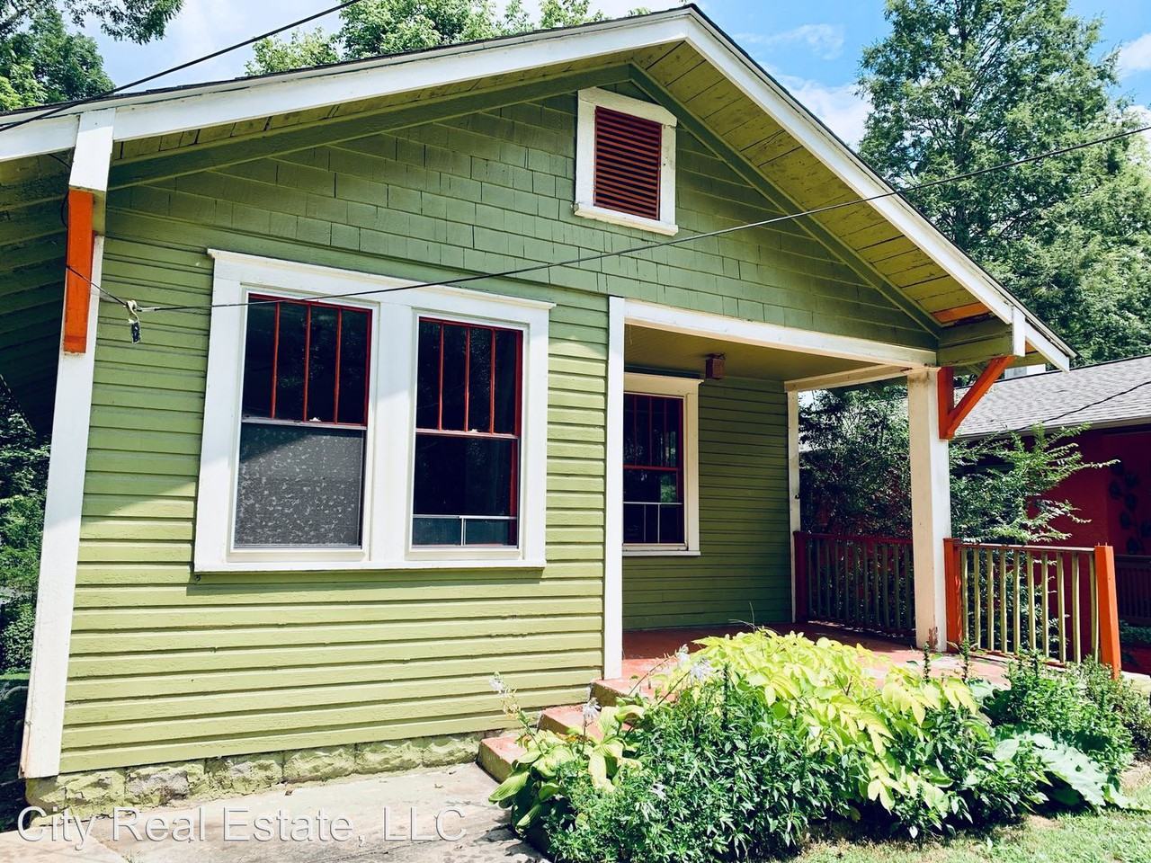 121 Pearson Drive - Photo 3 of 22