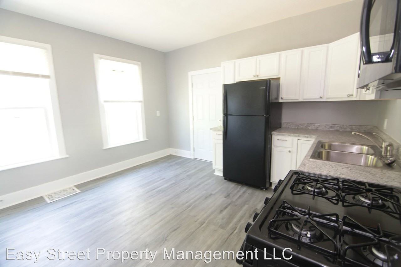 1830 E 11th St - Photo 3 of 23