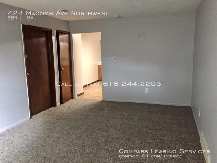 424 Macomb Ave Northwest - Photo 3 of 14