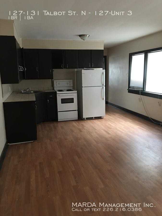 131 127-131 Talbot St. N - Photo 2 of 8